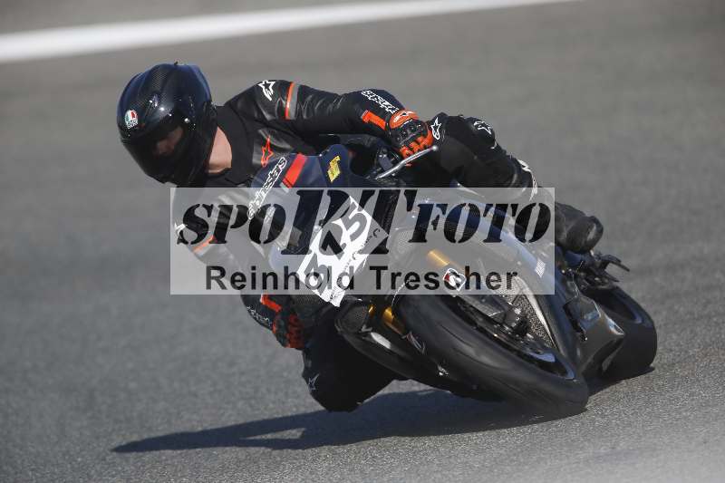 /Archiv-2024/02 29.01.-02.02.2024 Moto Center Thun Jerez/Gruppe gruen-green/315